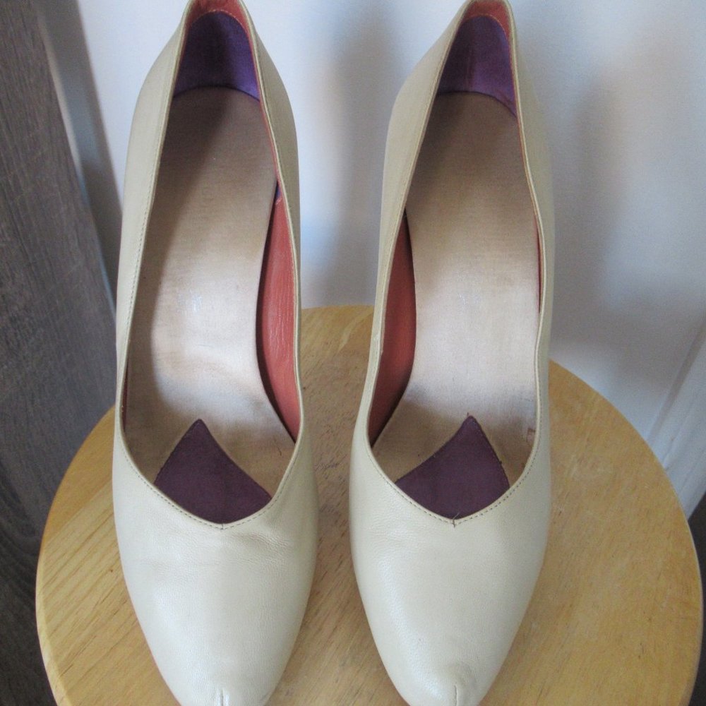 Nude Guillame Hinfray Pumps